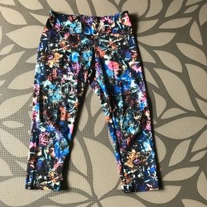 Onzie yoga crops